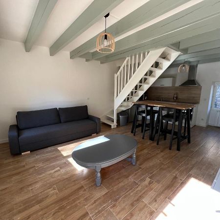 Maison Idealement Situee Avec Parking Gratuit อ็องเซอนีส์ ภายนอก รูปภาพ