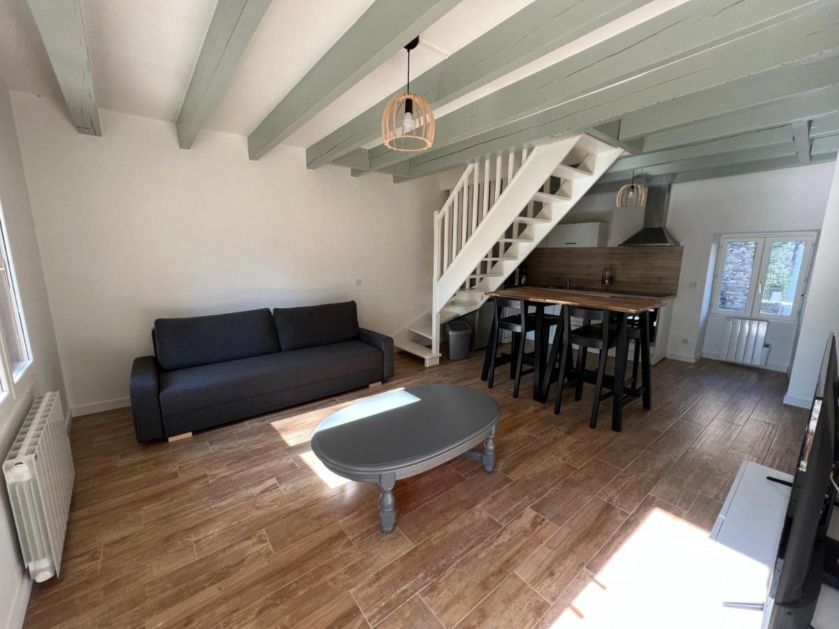 Maison Idealement Situee Avec Parking Gratuit อ็องเซอนีส์ ภายนอก รูปภาพ