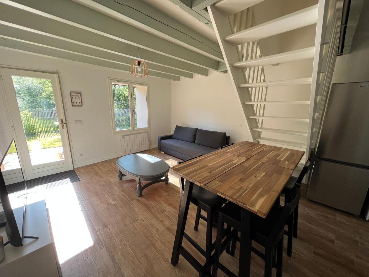 Maison Idealement Situee Avec Parking Gratuit อ็องเซอนีส์ ภายนอก รูปภาพ